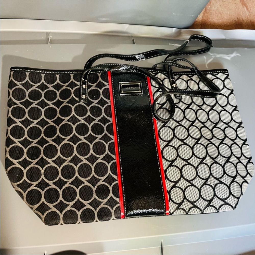 Nine West NWOT Tote - Picture 3 of 5